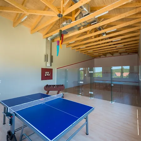 Отель Emelisse Nature