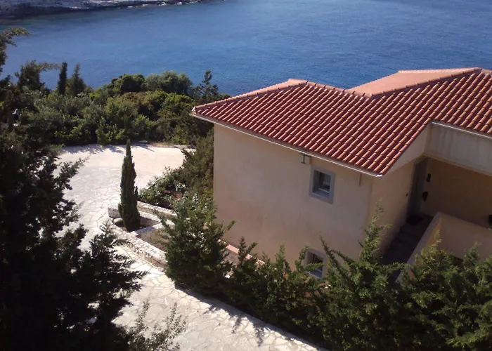 Emelisse Nature Hotel