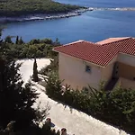 Emelisse Nature Hotel