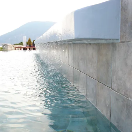 Emelisse Nature Hotell 5*