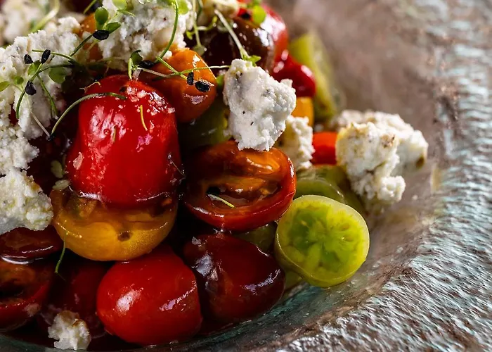 Emelisse Nature Hotell